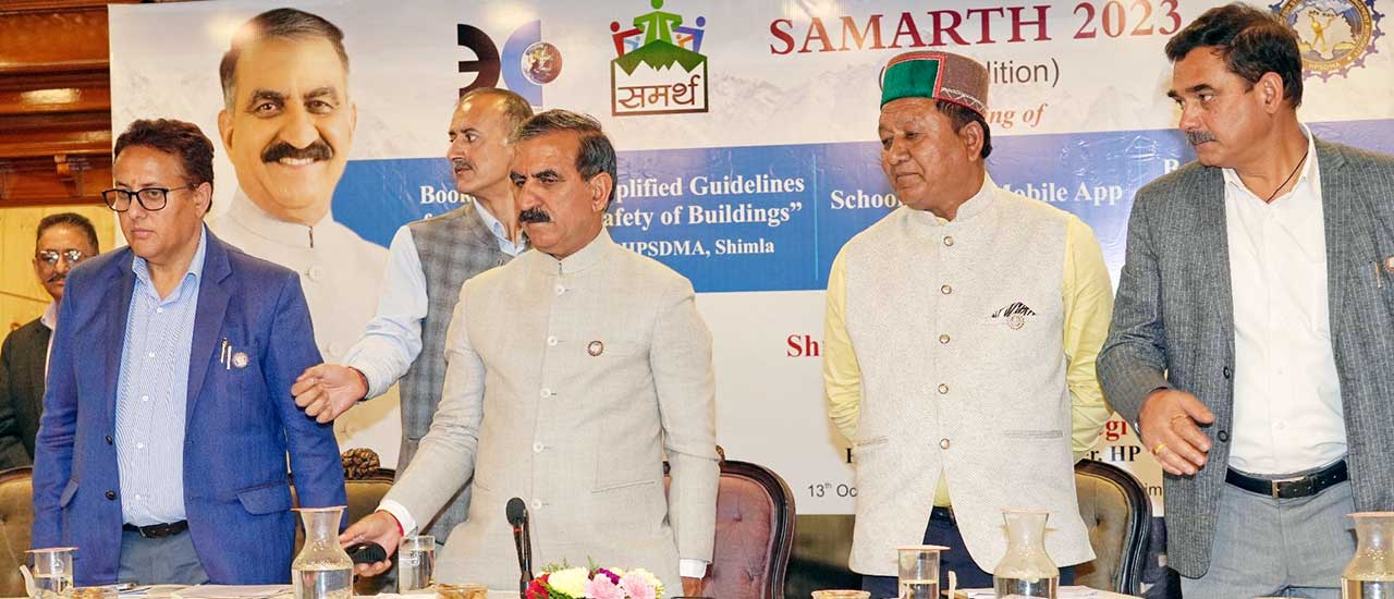 Hon’ble Chief Minister of Himachal Pradesh launching School Safety 
Application for Disaster Preparedness during the 13th edition of Annual 
Mass Awareness Campaign on Disaster Risk Reduction - SAMARTH