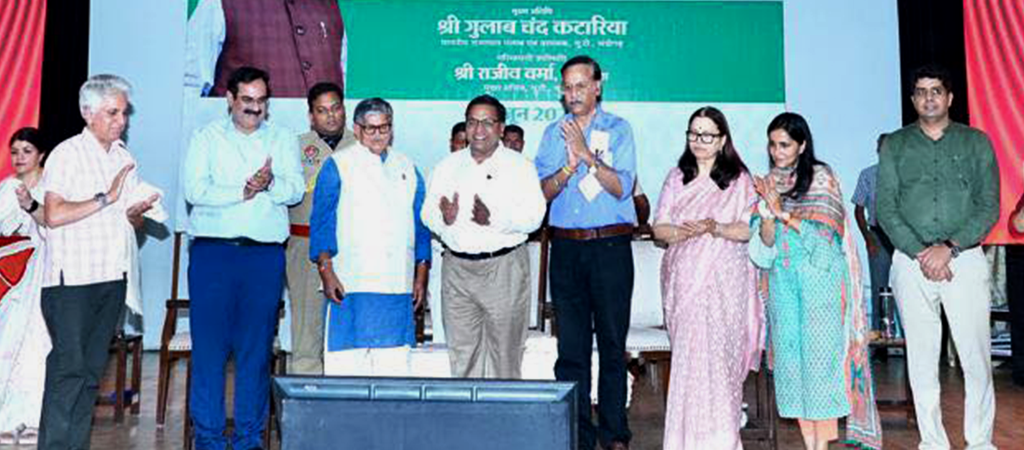 Hon’ble Administrator UT Chandigarh Launched ‘Cashless Campus’ initiative through SMIS