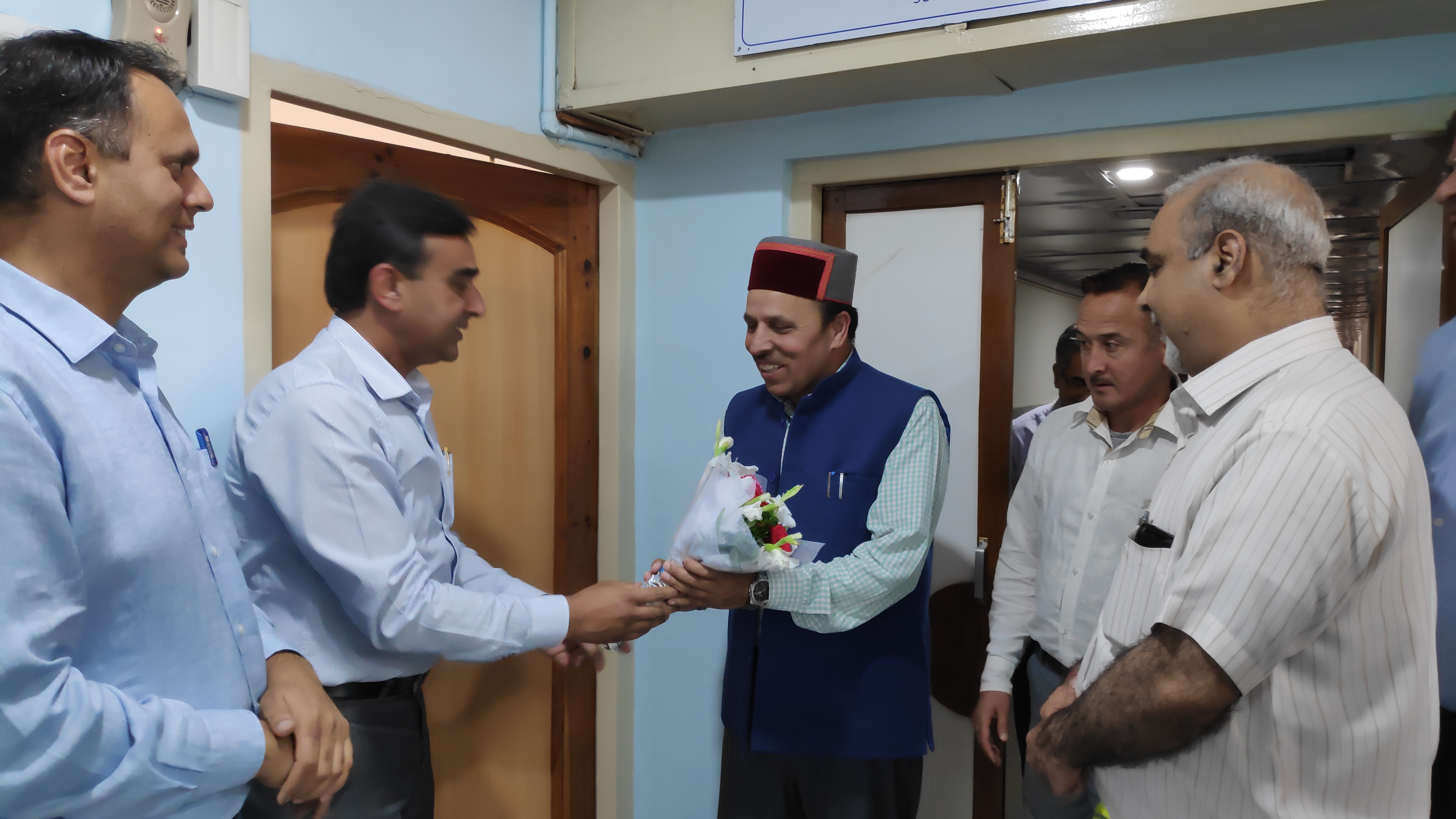 Hon'ble IT Minister, Himachal Pradesh visits NIC HP State Centre, Shimla | Informatics News