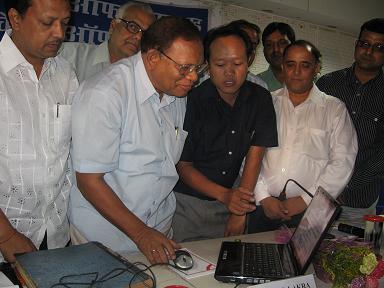 Shri Lakra, Advisor to the Governor launching the e filing of Return at Ranchi