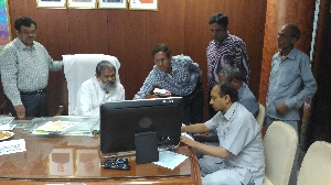 Haryana Health Minister, Sh. Anil Vij launching website of Haryana Medical Services Corporation in presence of ACS (Health) and other Health officers.