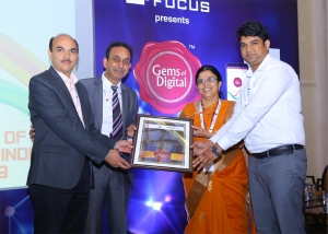 Smt.Padmavathi Viswanathan, DDG & State Coordinator, Sh. Sanjay Kumar,Scientist-E & Sh. Mangal Singh,Scientist-C, NIC Himachal Receiving the Award