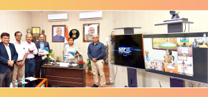 Hon'ble Governor releasing the Annual Book