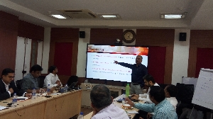 Sh. D.C.Mishra, DDG demonstrating features of ServicePlus