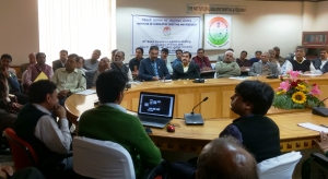 Mr. Yogesh Kumar Agarwal, Scientist B, CSID during discussion with participants