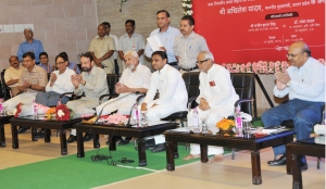 Chief Minister with other senior government functionaries during inauguration