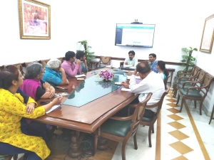 Shri Vijay Tiwari, Scientist - C Cabinet Secretariat Informatics Division during the training session.