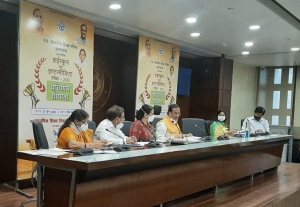 Dr Dinesh Sharma, Dy. Chief Minister releasing the UP Board Results 2020