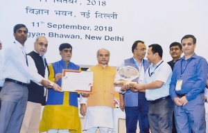 The Award being received by the NIC HP and State Government officers