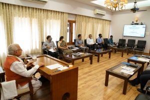 Honorable Chief Minister Haryana, Mr. Manohar Lal launching the Awas Portal